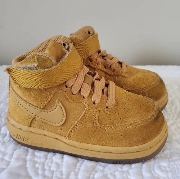 Tan leather nike shoes on sale